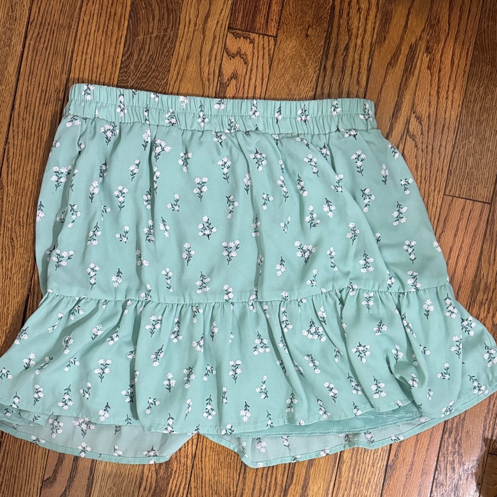 Francesca's Collections Mint Green Floral Skirt